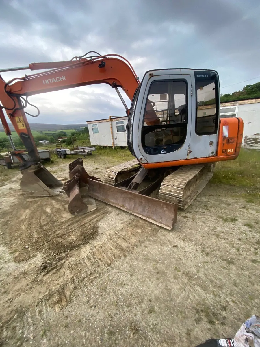 Hitachi digger - Image 1