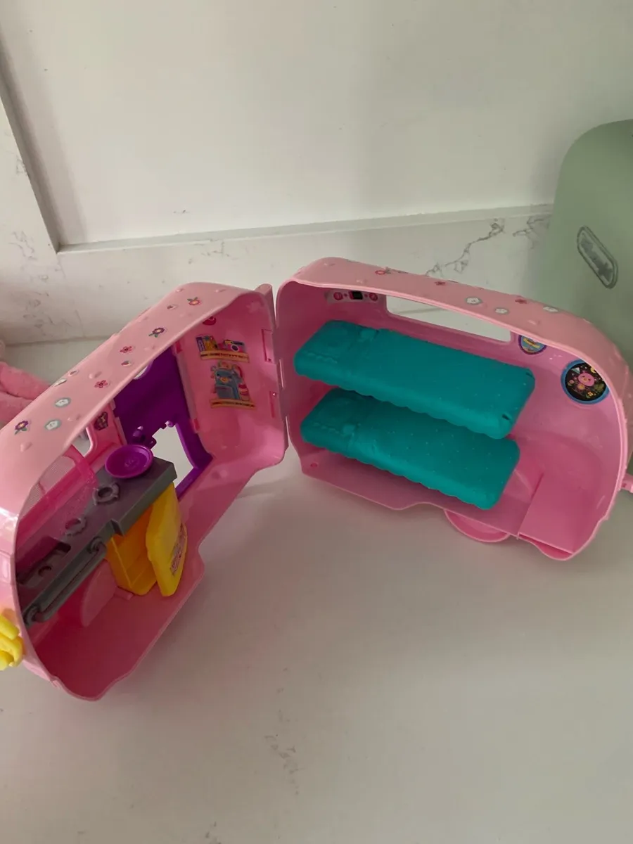 Barbie bundle - Image 3