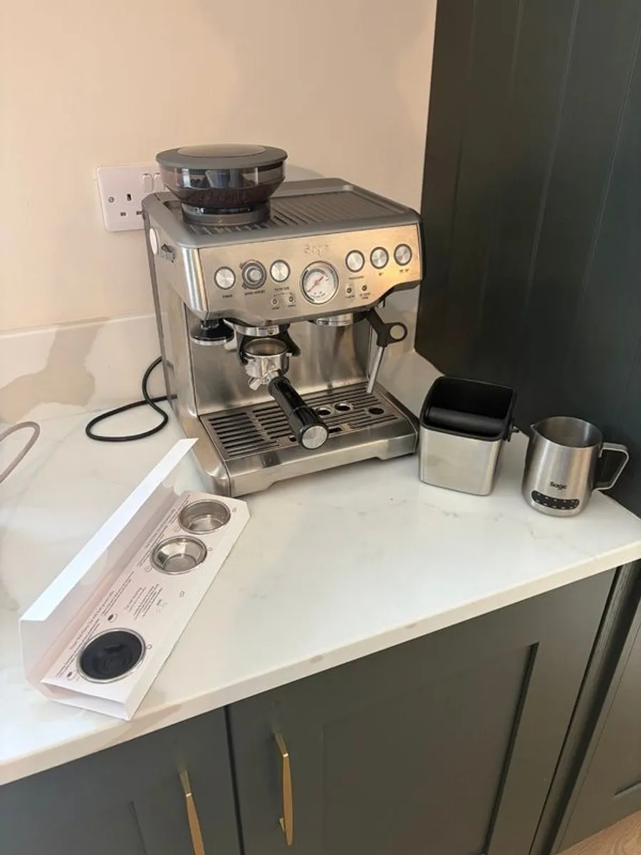 Sage The Barista Express Bean To Cup Coffee Machine - Image 2
