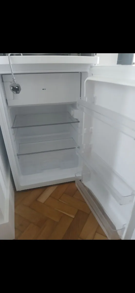 Fridge - Image 2