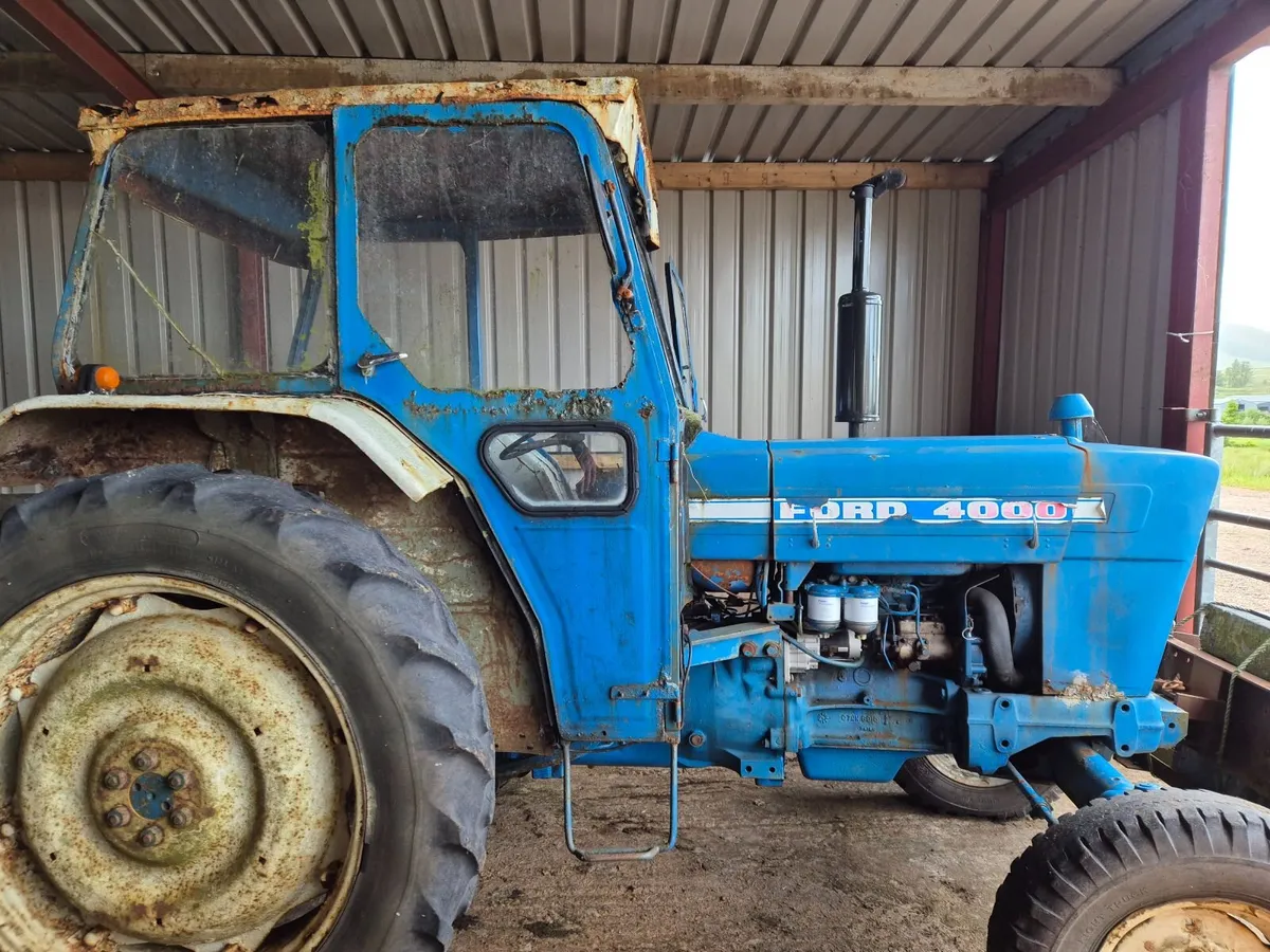 Tractor for sale - Image 2