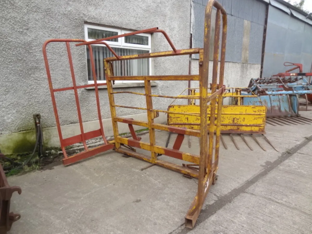 17 or 21 Bale Clamp - Image 3