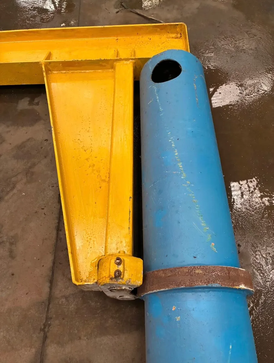 Pillar Jib Crane - Image 3