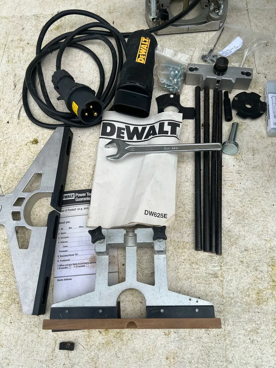 Plunge Router Dewalt DW625EL 120 volt - Image 2
