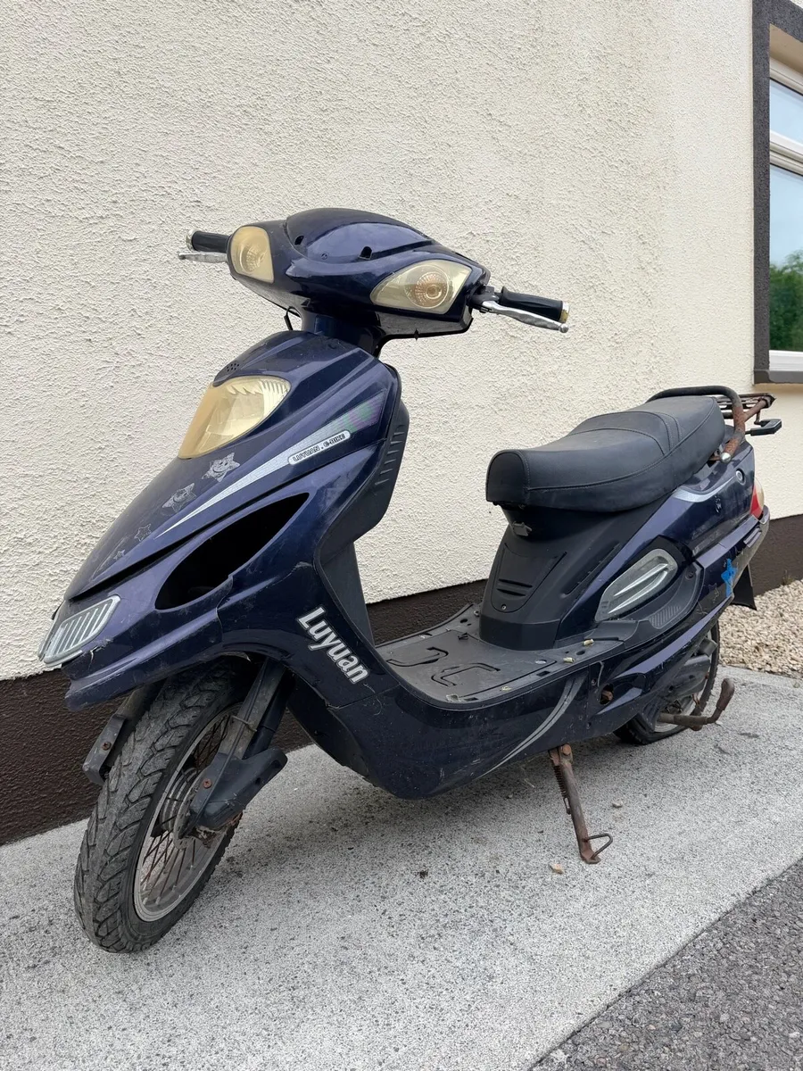 Electric moped - Image 1