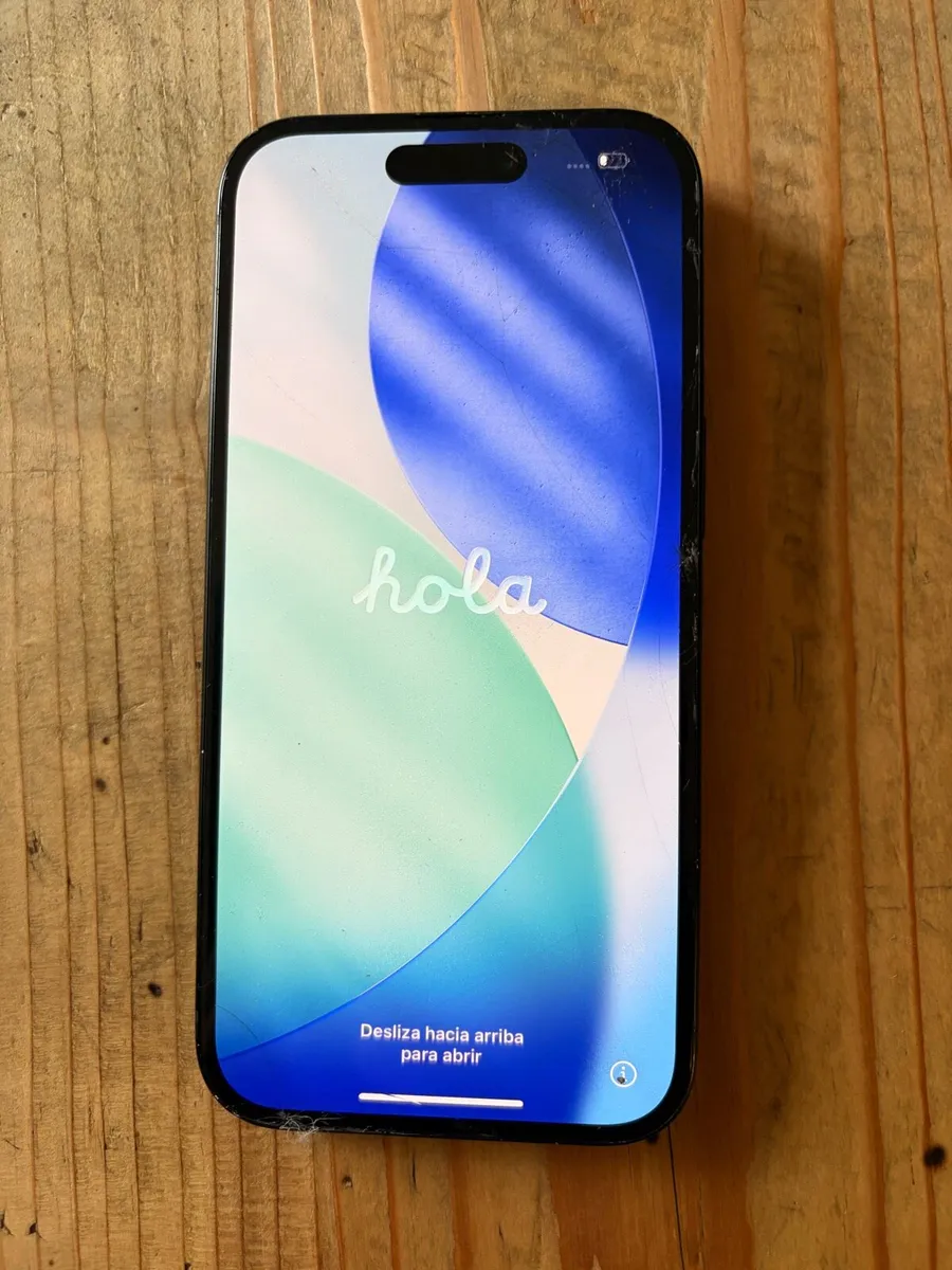 iPhone 15 - Image 1