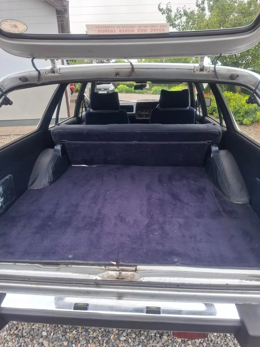 Ford Granada 1983 - Image 4