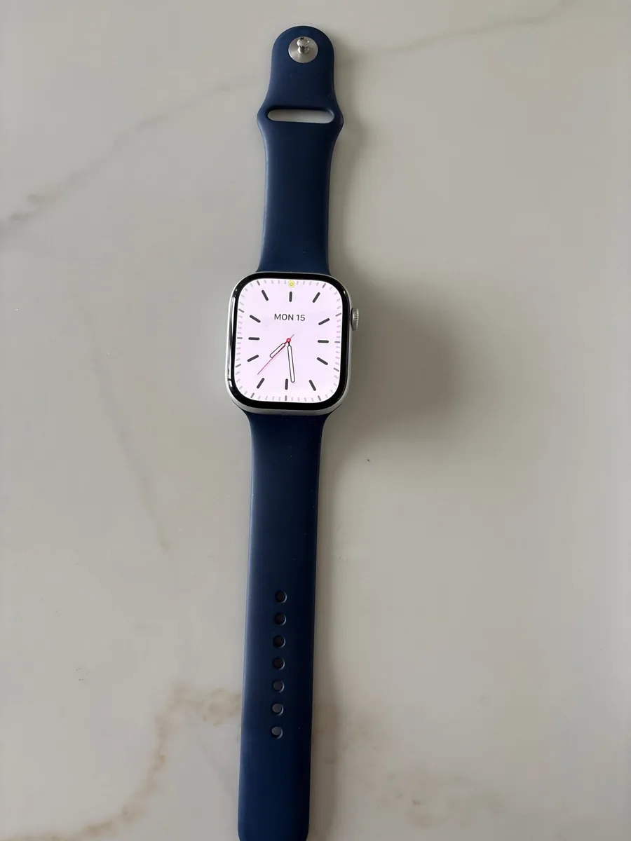 Apple Watch series 10 - Image 3