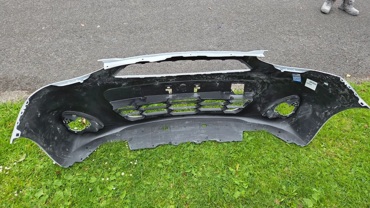 Car - Image 3