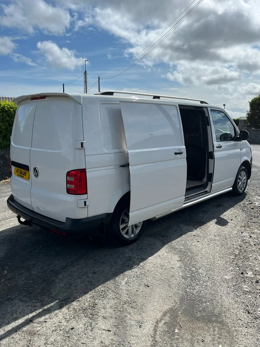VW T6 TRANSPORTER 6 SPEED- NO VAT. - Image 2