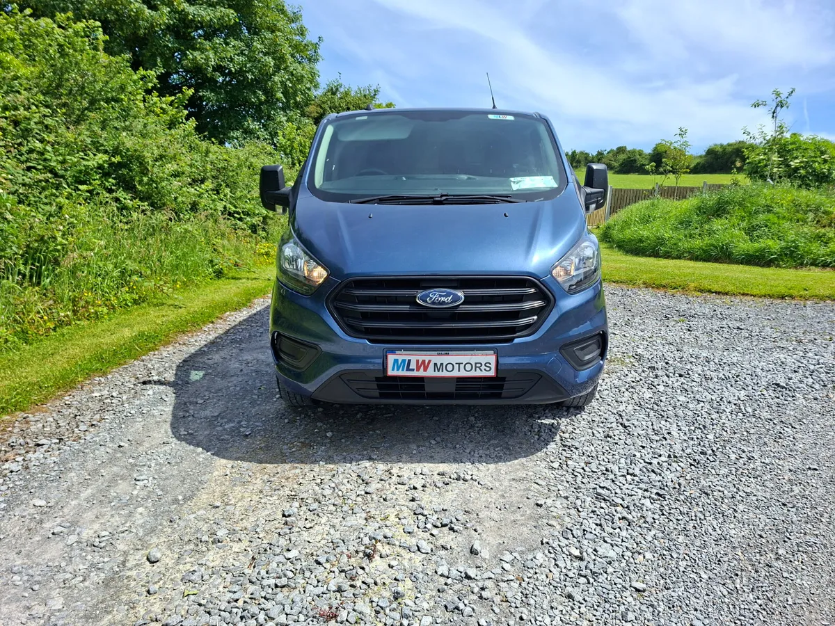 Ford Transit Custom 221 Showroom Condition - Image 3