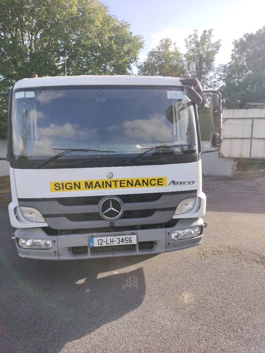 2012 atego tipper 12ton - Image 3