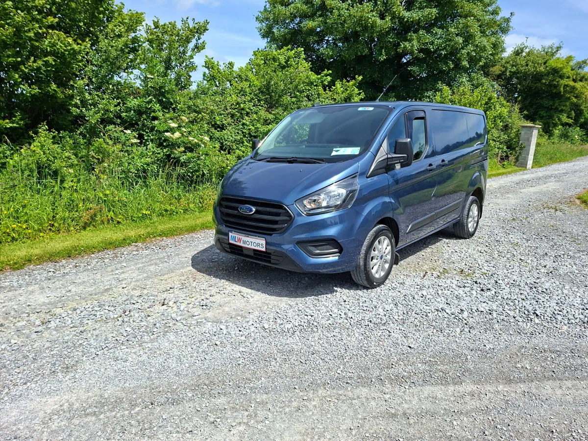 Ford Transit Custom 221 Showroom Condition - Image 4