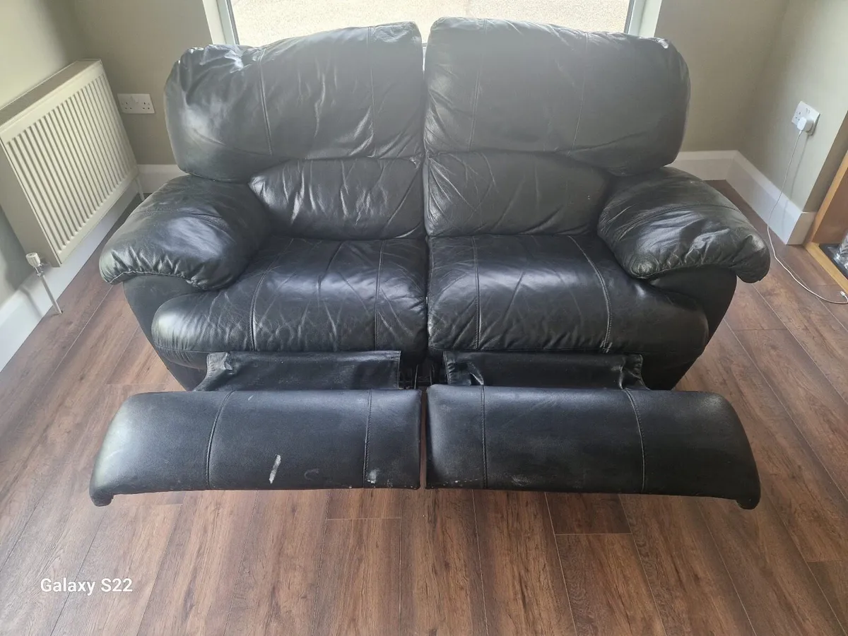 2 recliner leather couches - Image 4