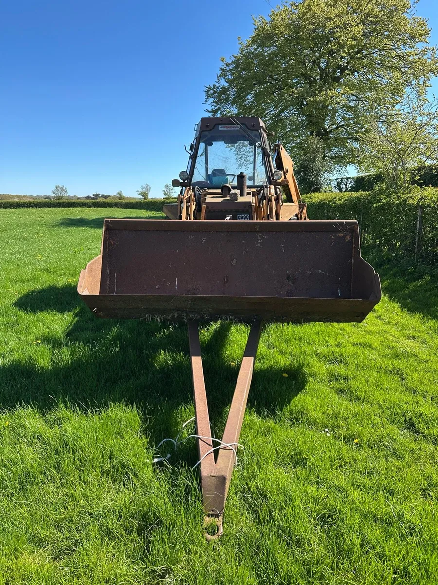 Case 580g wheeled digger - Image 2