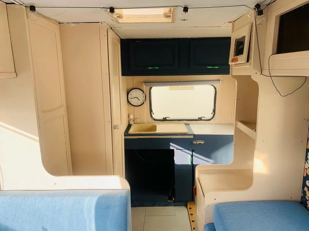Ford Auto Trail Campervan 1997 - Image 4