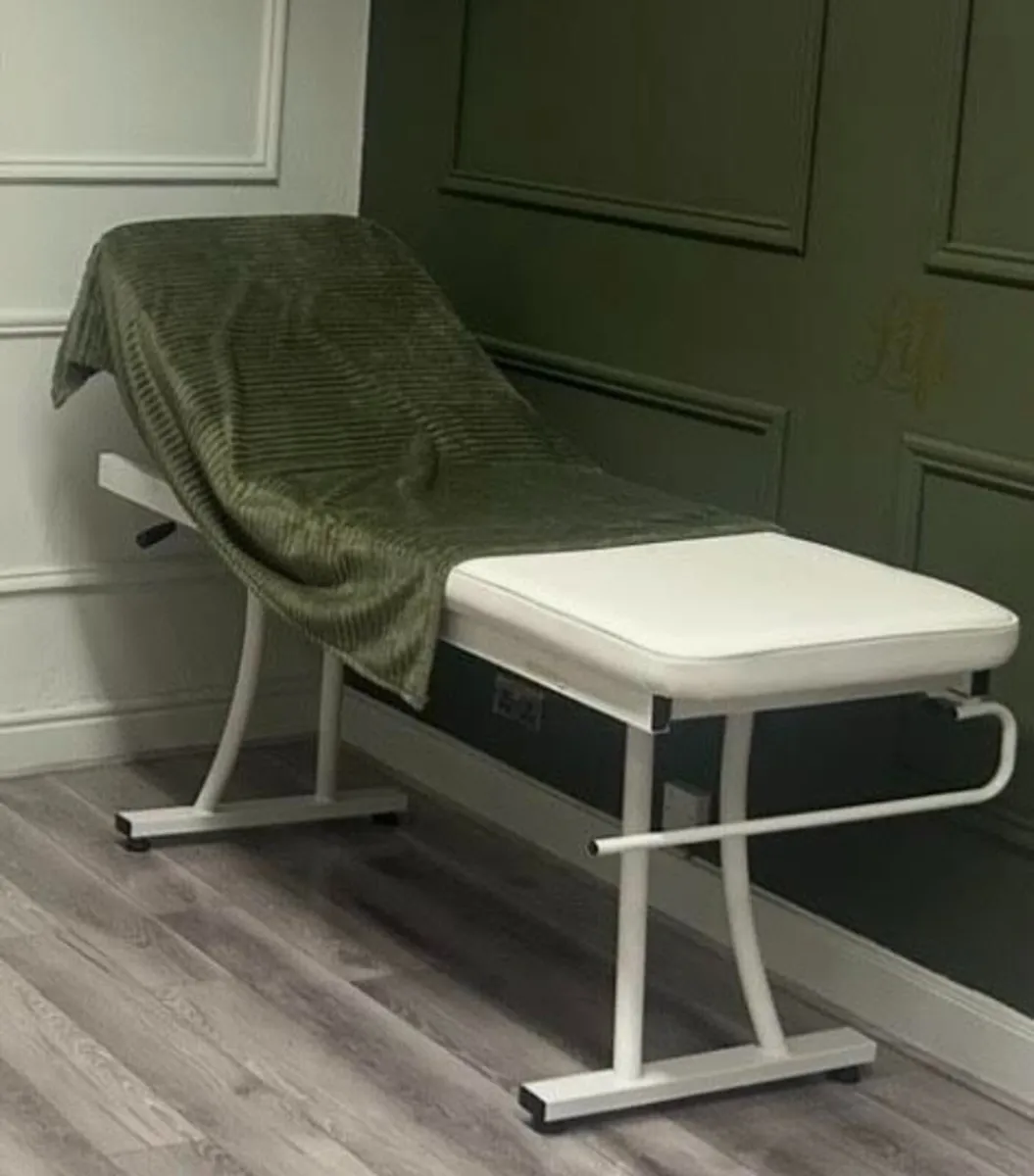 Treatment/Theapy Couch - Image 1