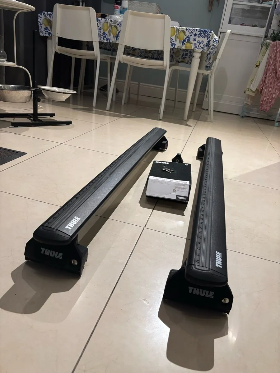 Thule roof bars - Image 1