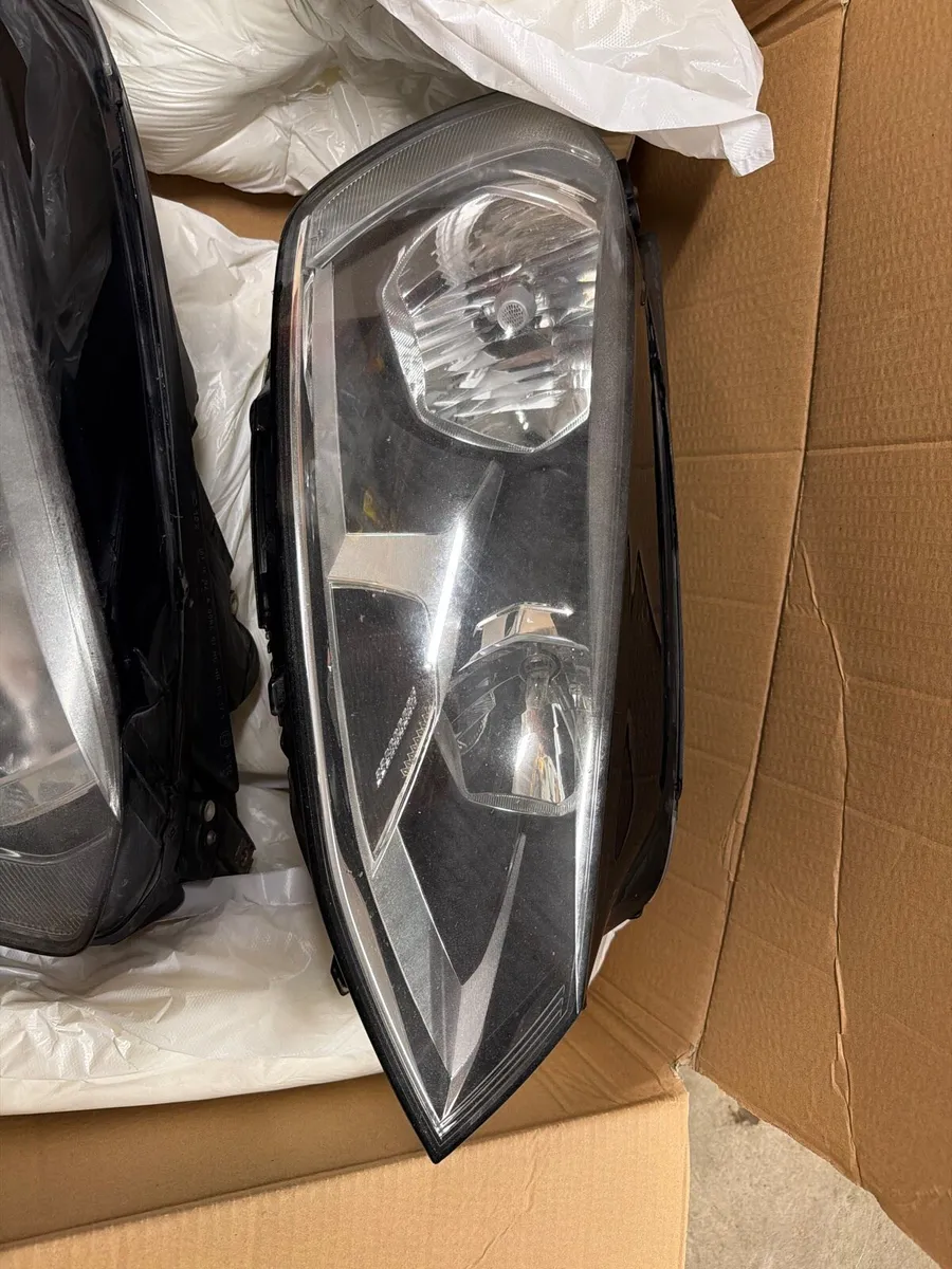 Mark 7 golf 2013-2017 headlights and taillights - Image 2