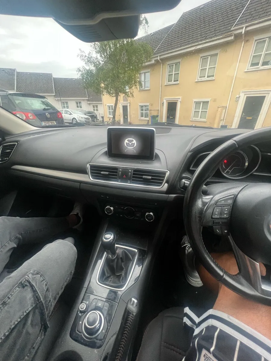 Mazda 3 2.2 skyactiv 2014 parts or repair - Image 4