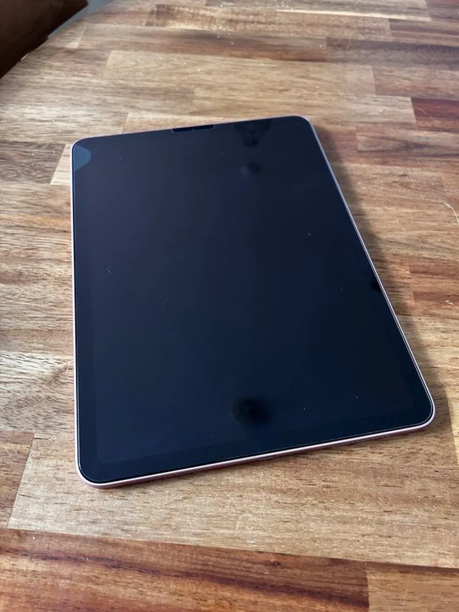 Ipad Air 2020 (4th Generstion) - Image 1