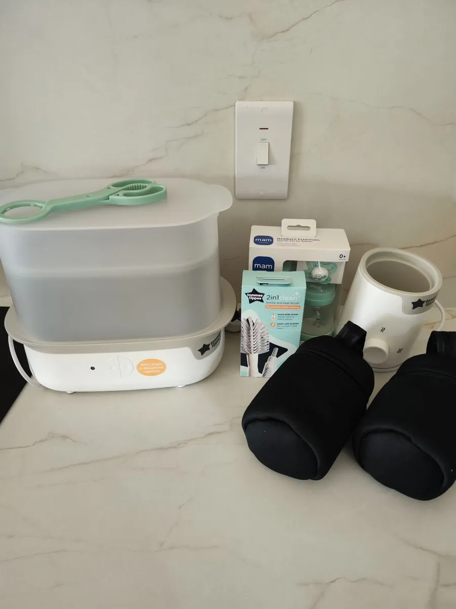 Steriliser, bottle warmer, bottles and other acces - Image 1