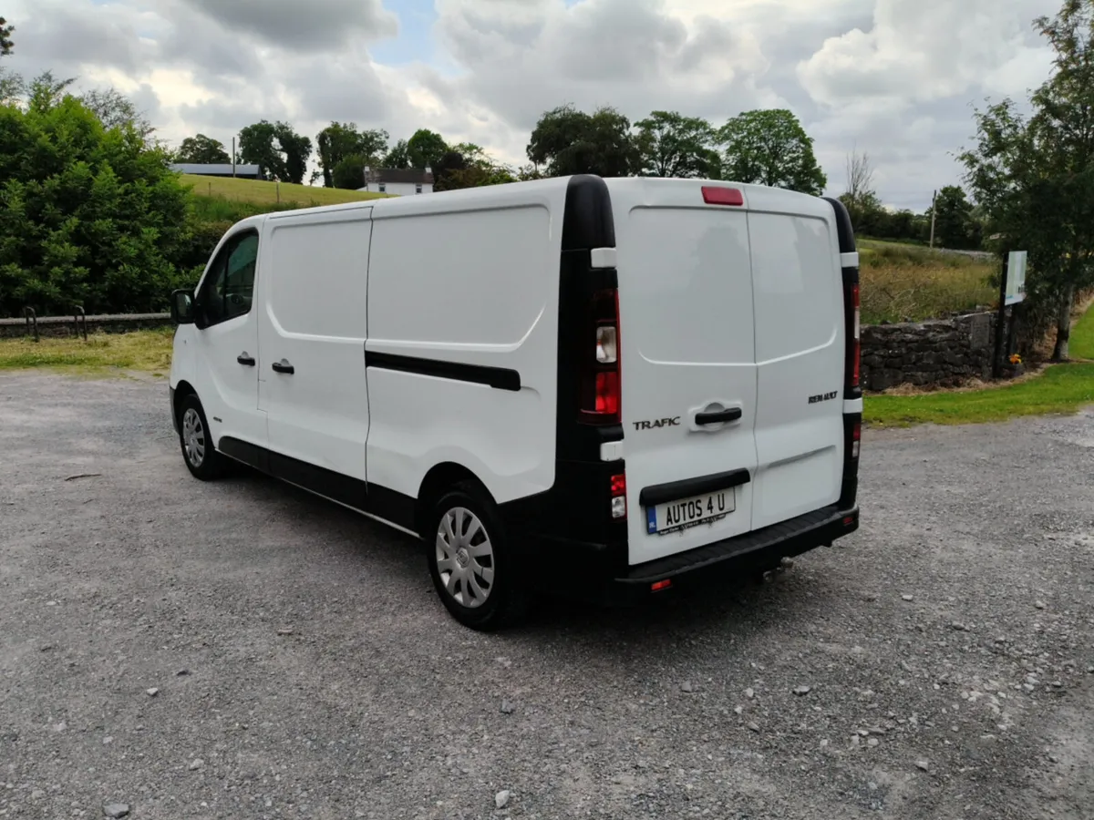 Renault Trafic 2015 - Image 3