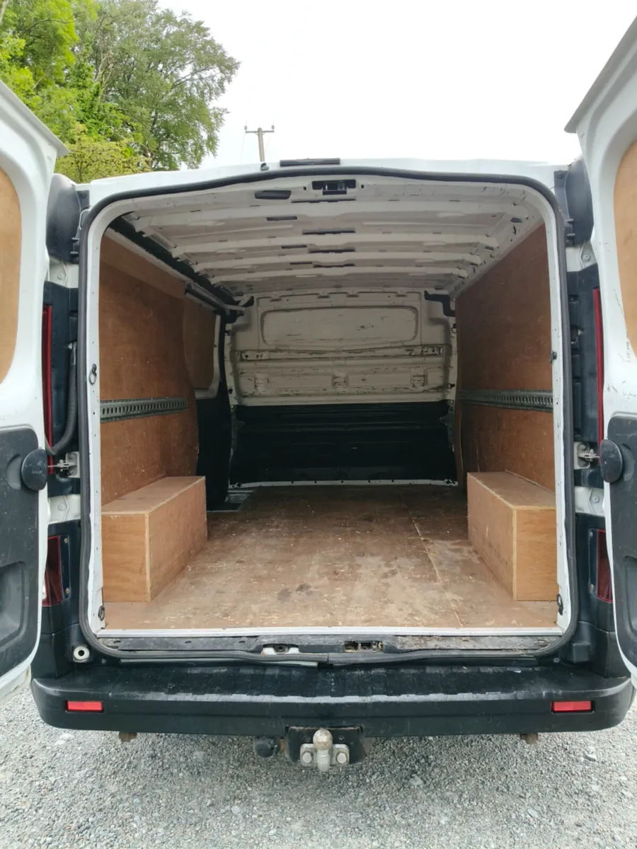 Renault Trafic 2015 - Image 4
