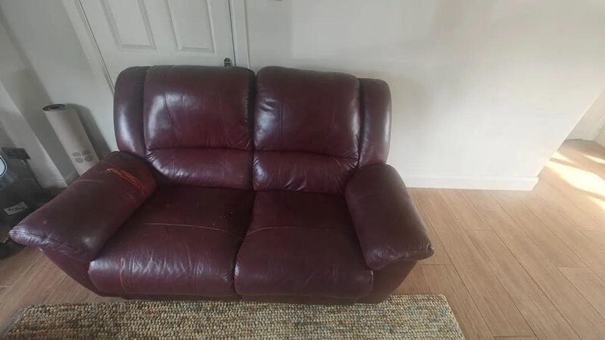 2 Seater Electric Recliner Couch - Image 1