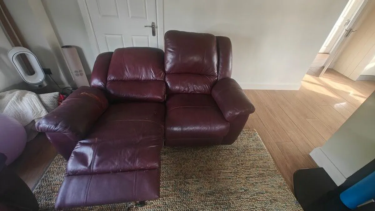 2 Seater Electric Recliner Couch - Image 2