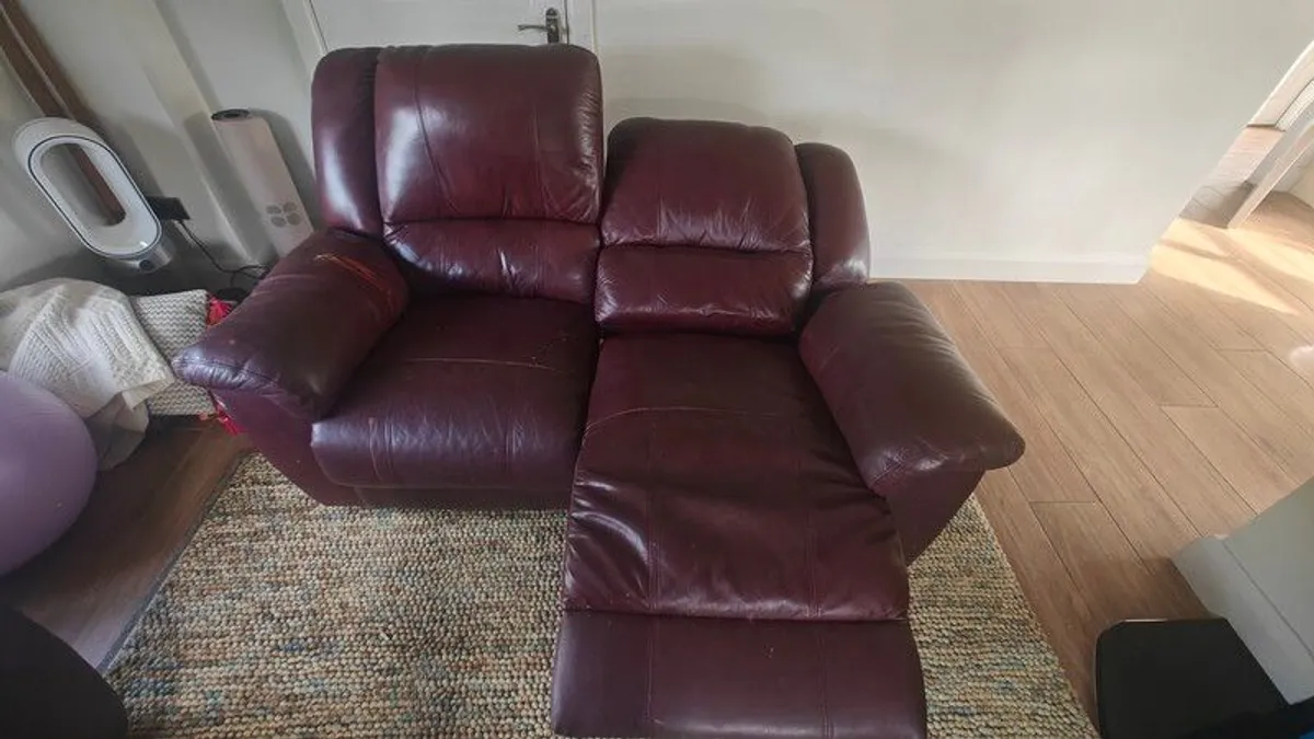 2 Seater Electric Recliner Couch - Image 3