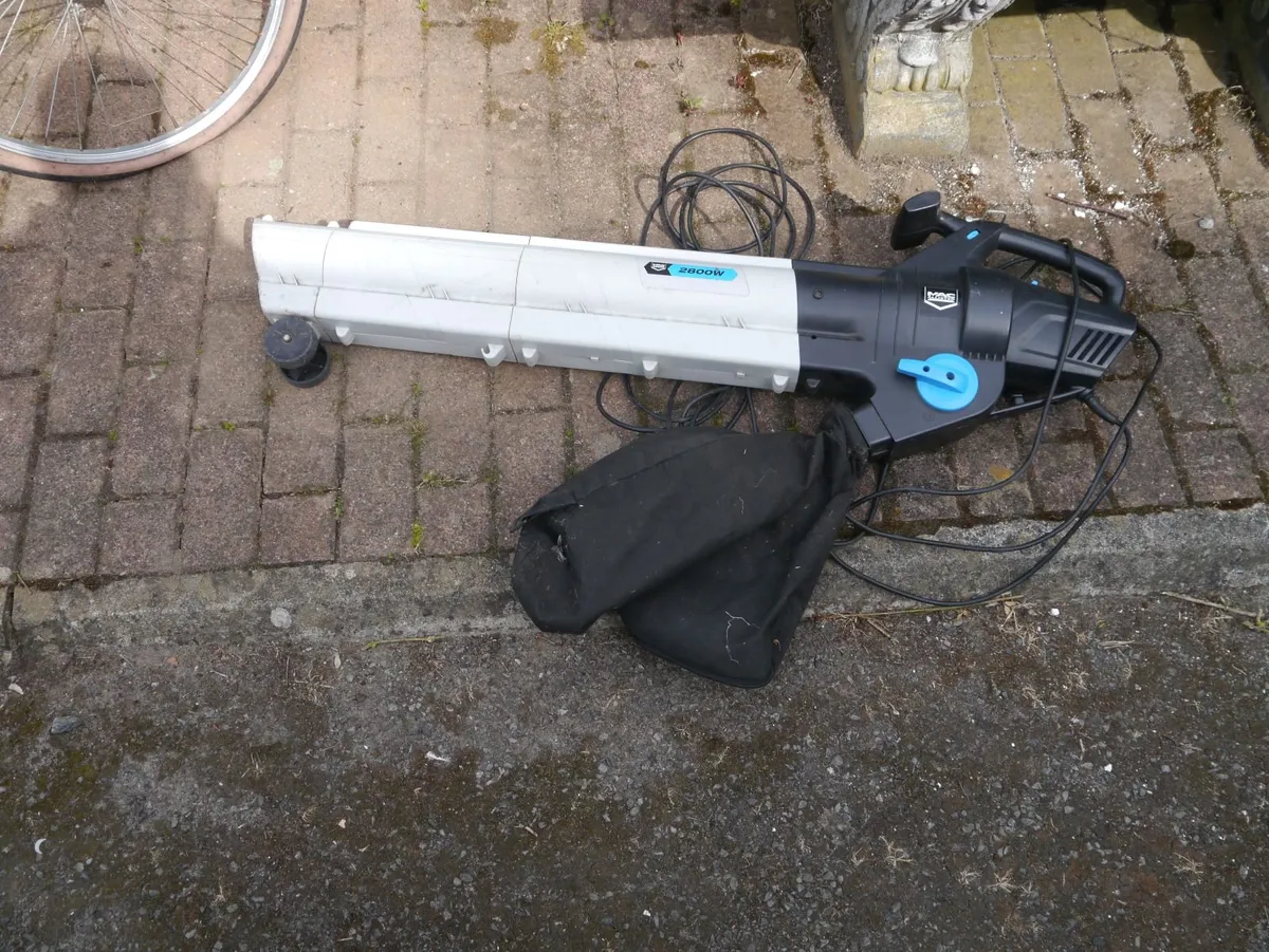 Electric blower vacuum - Image 3
