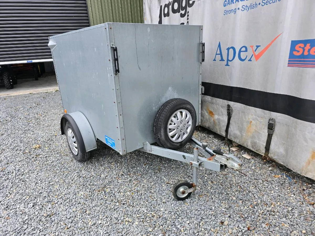 Clean 6x4ft galvanised box trailer - Image 2