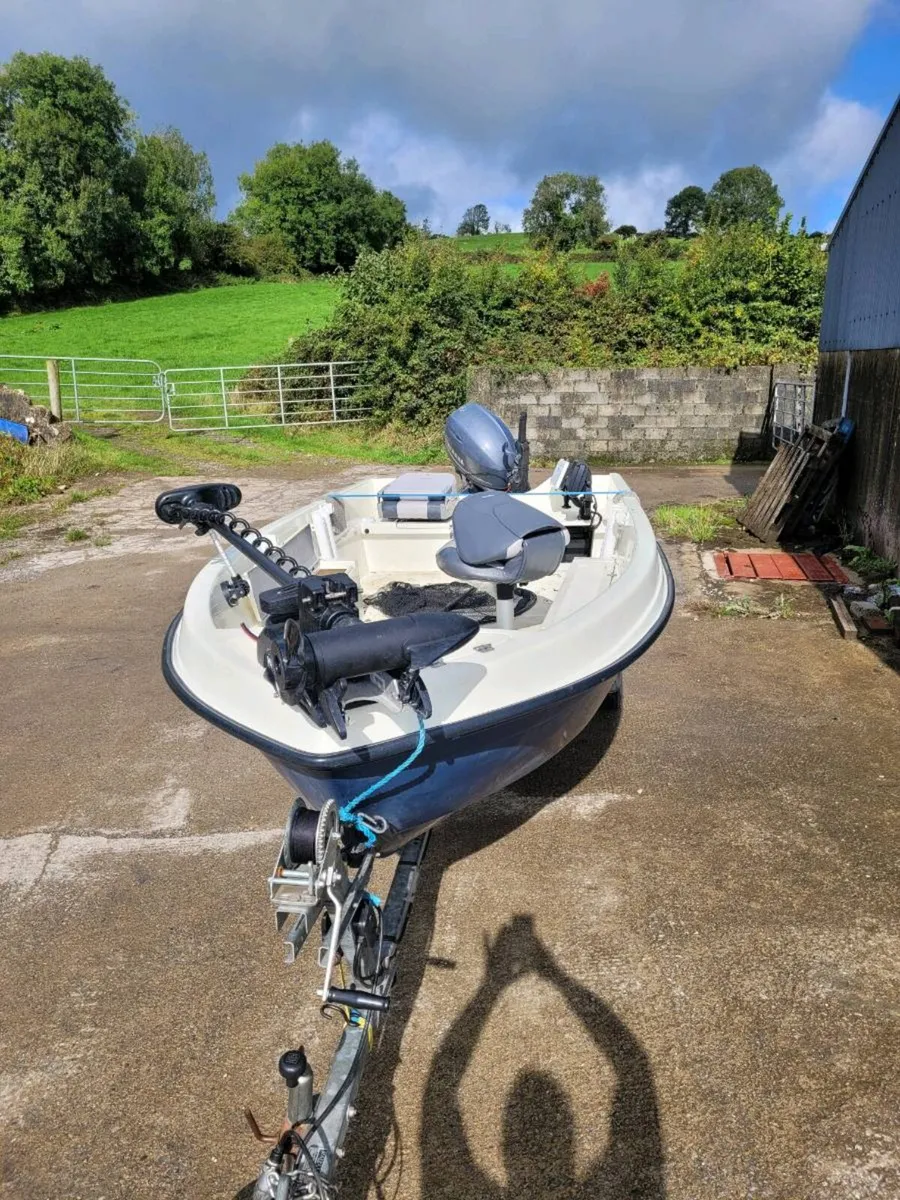 AMarine F460 Complete Boat Setup - Image 2