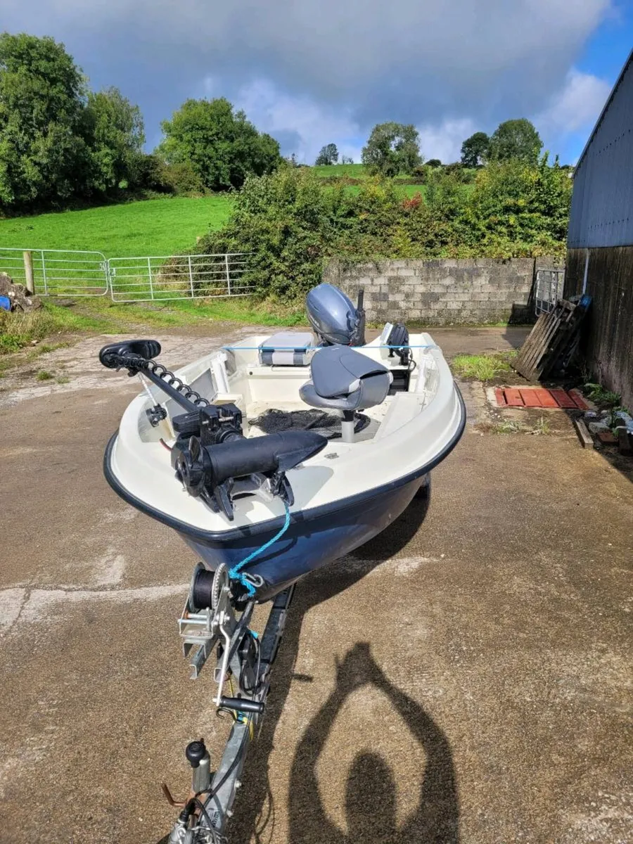 AMarine F460 Complete Boat Setup - Image 4