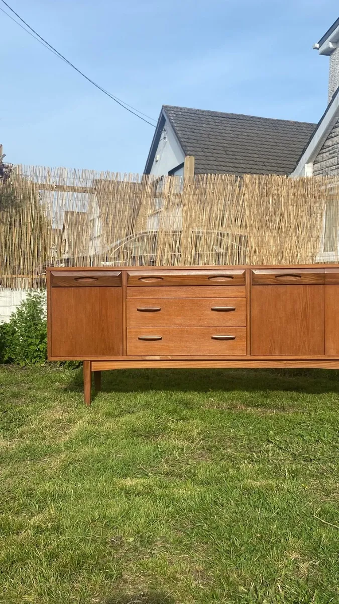 Sideboard - Image 2