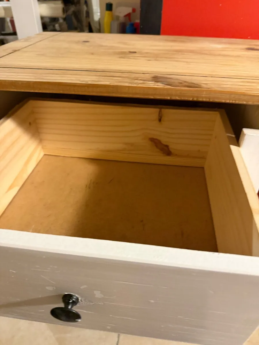 Desk - Image 2