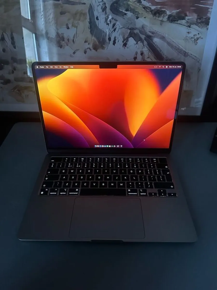 MacBook Air M3 2024 - Image 1