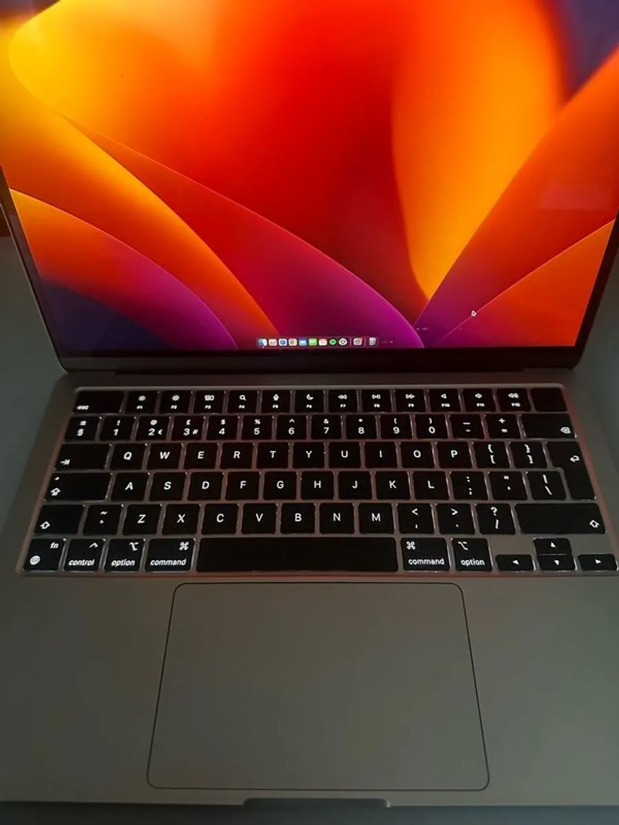 MacBook Air M3 2024 - Image 2