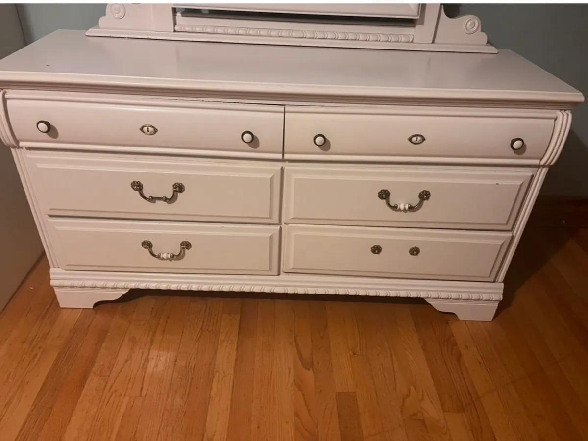 Dressing table - Image 2