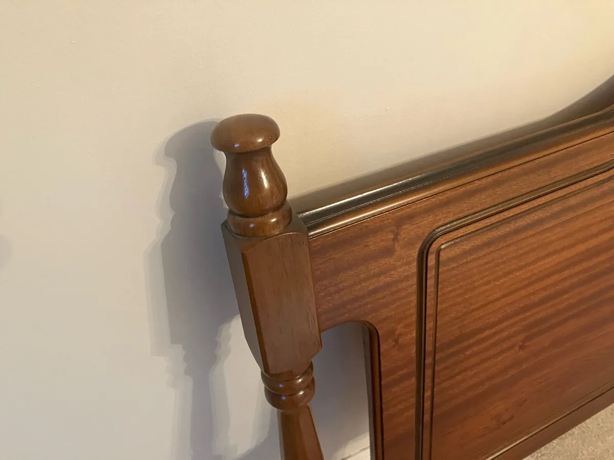 Headboard - Image 3