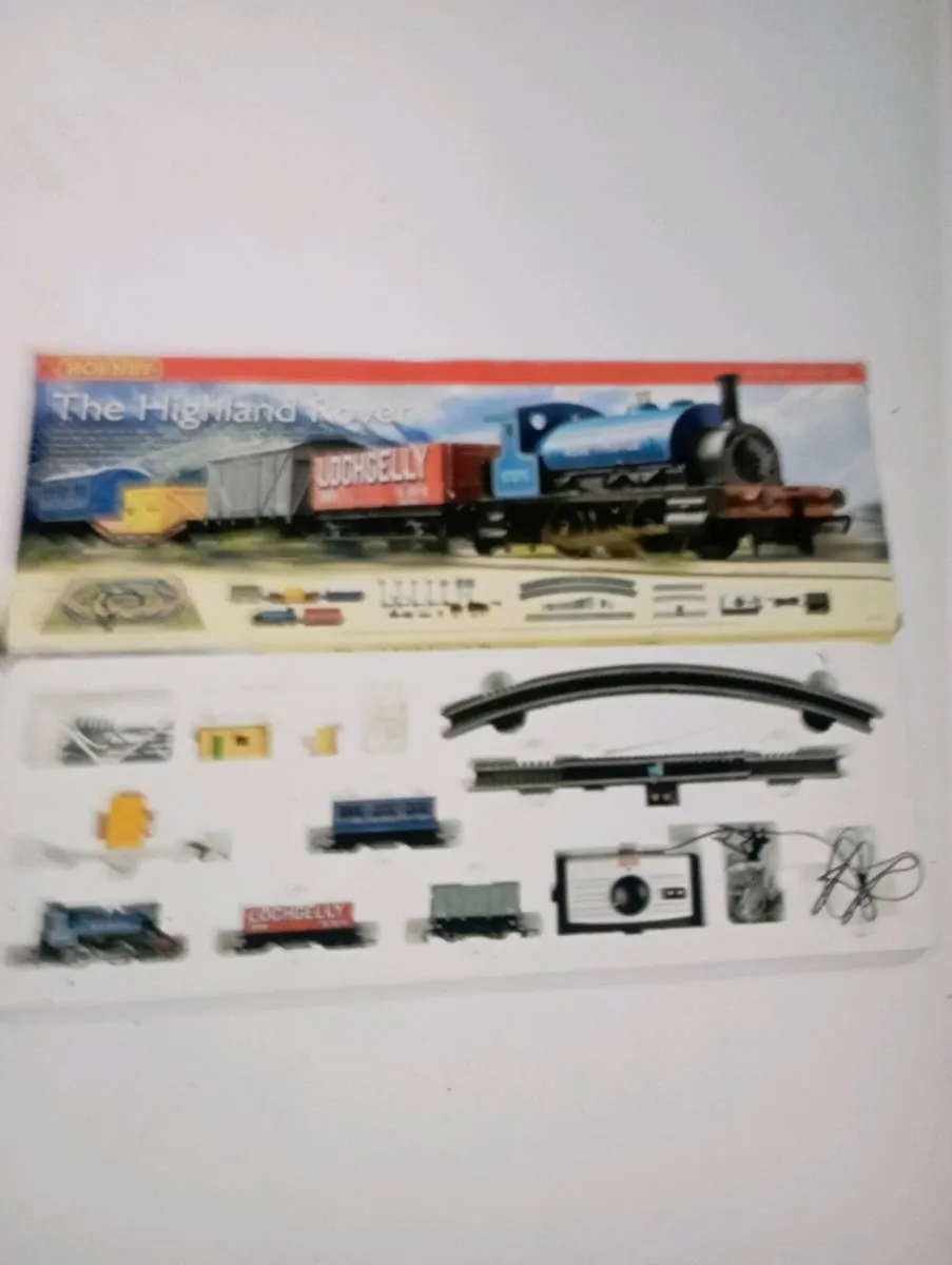 HORNBY 00 GAUGE HIGHLAND BLUE ROVER - Image 4