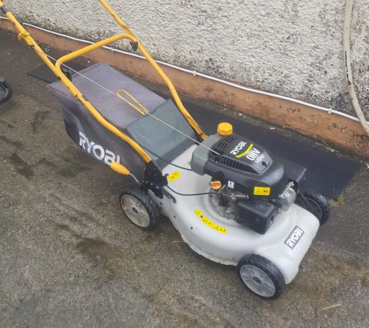 Lawnmower for sale - Image 1