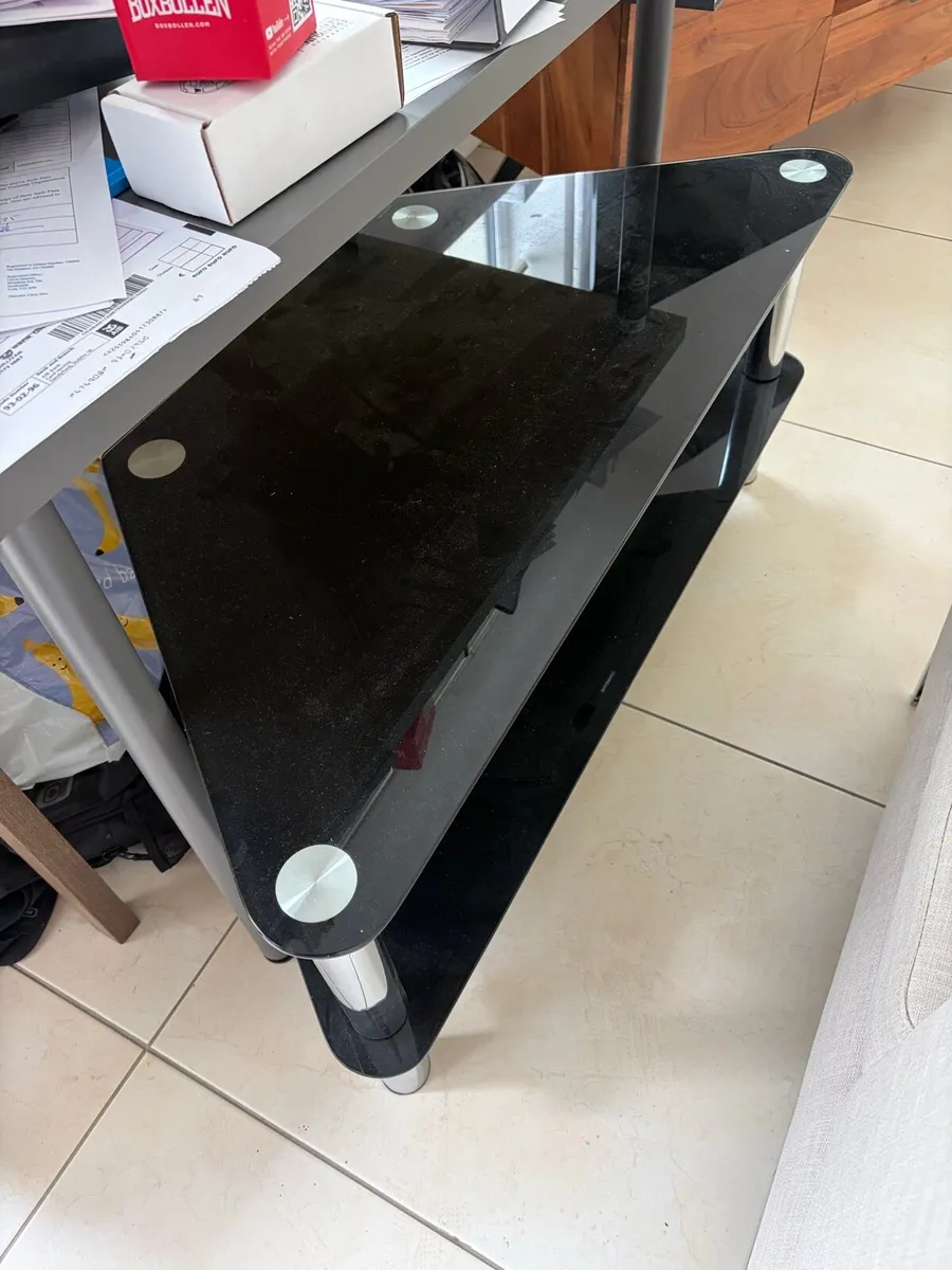 Kitchen Chairs and Tv Table - Image 2