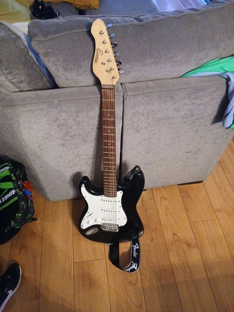 electric guirtar - Image 1