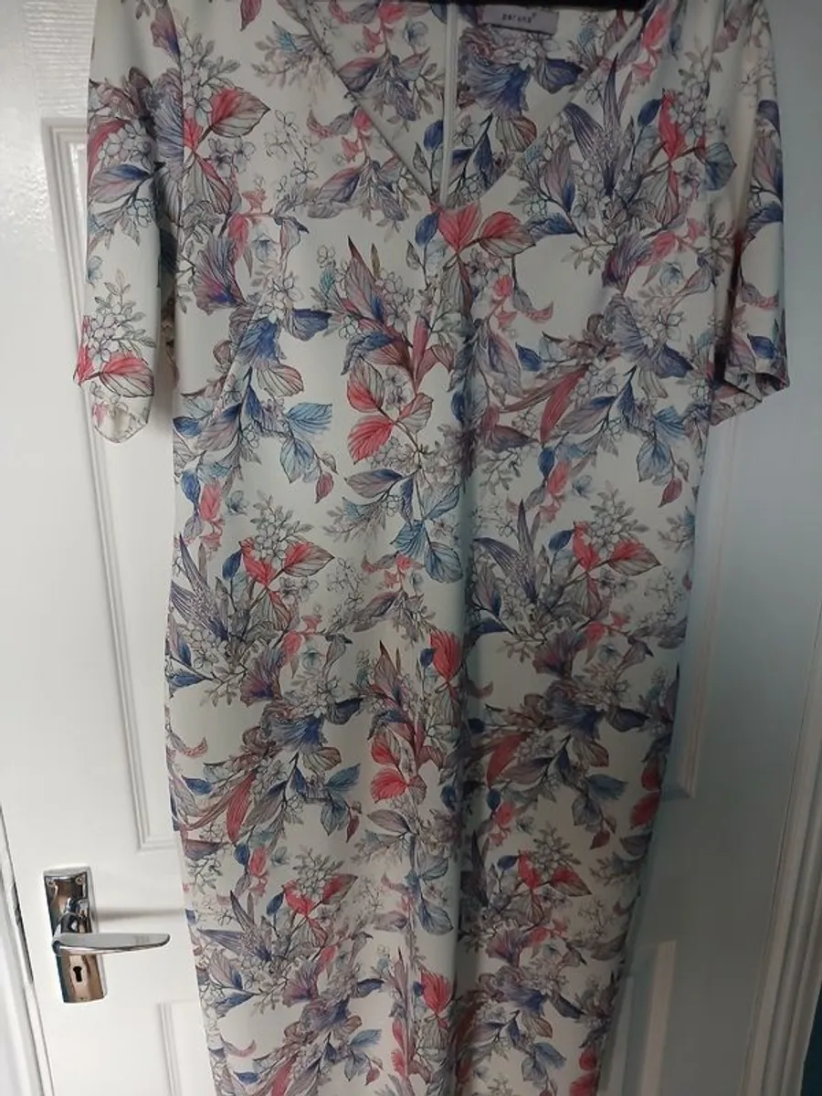 Clothes - Image 3