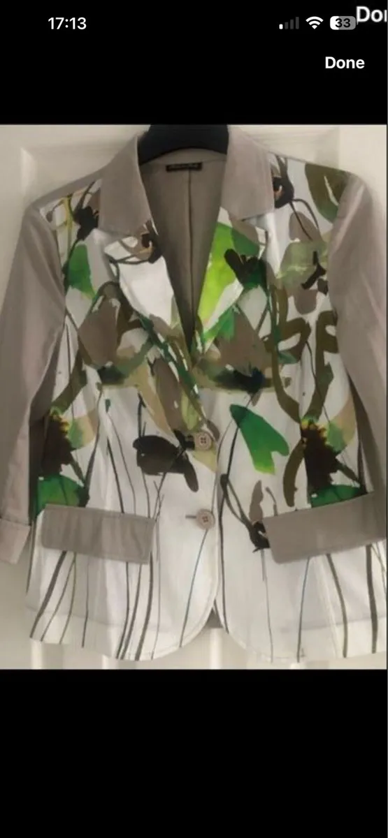 Ladies stunning blazers size 10 €10 - Image 1