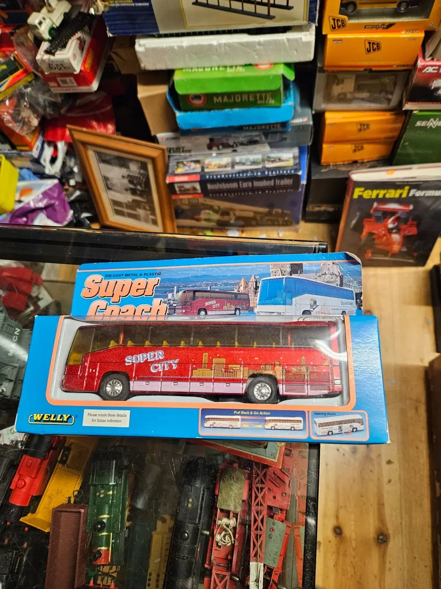 Corgi Welly Bus