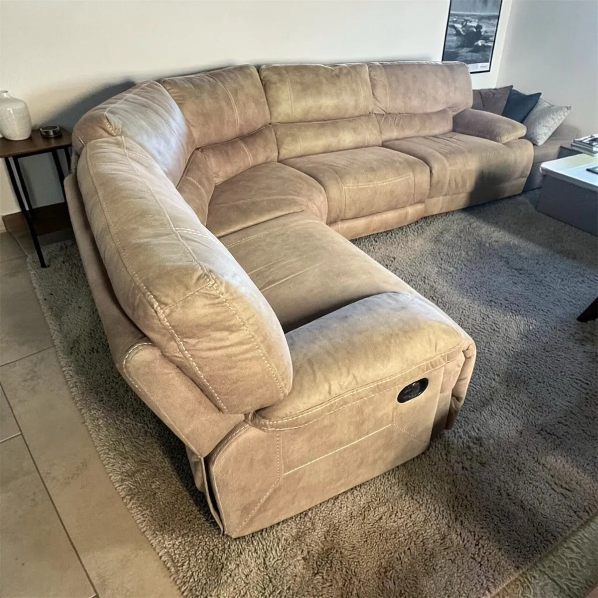 Beige corner recliner with matching 2 seater couch - Image 2