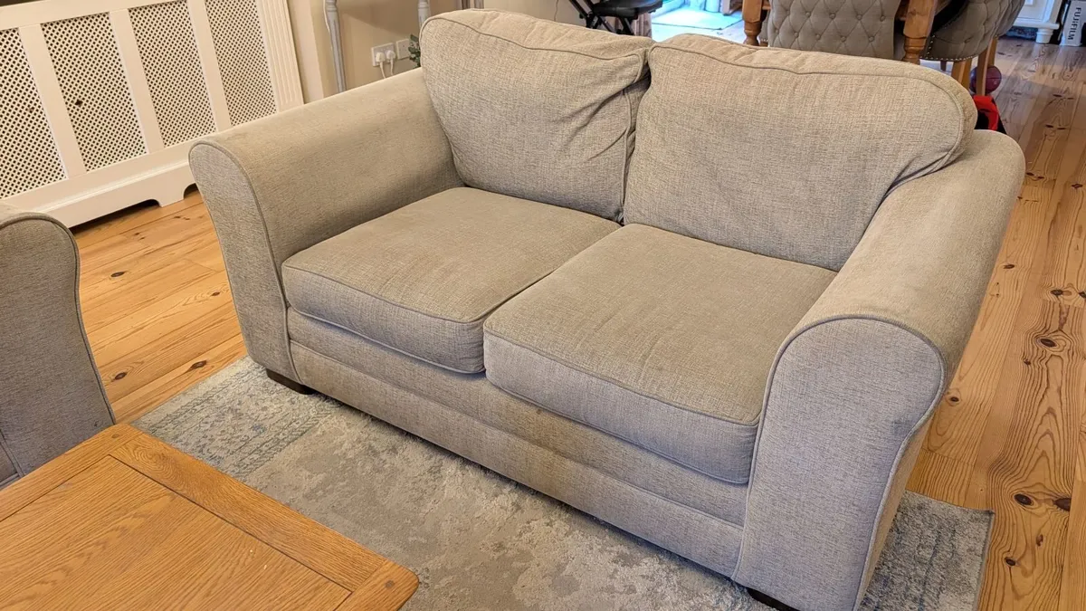 Couch - Image 2